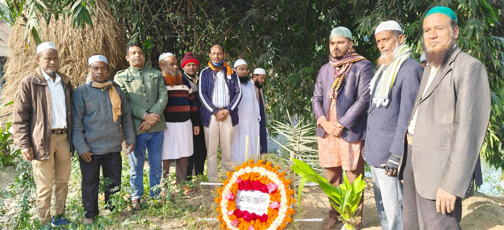 বরুড়ায় সাংবাদিক তাজুল ইসলামের জানাজা ও দাফনসম্পন্ন